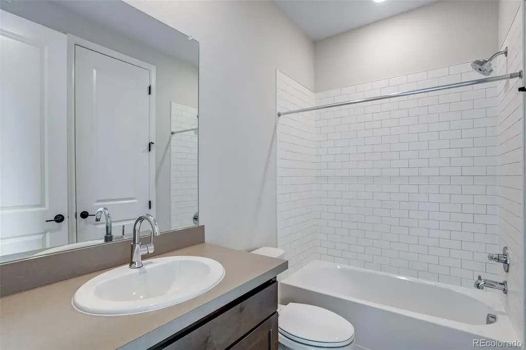 1418 Hudson Place Longmont CO 80501