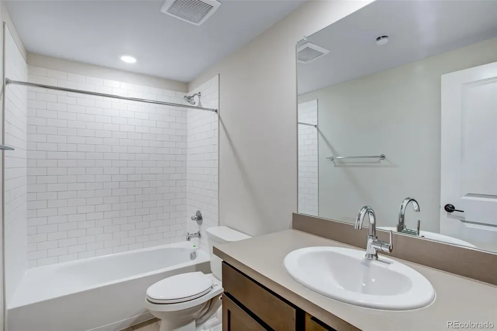 1418 Hudson Place Longmont CO 80501