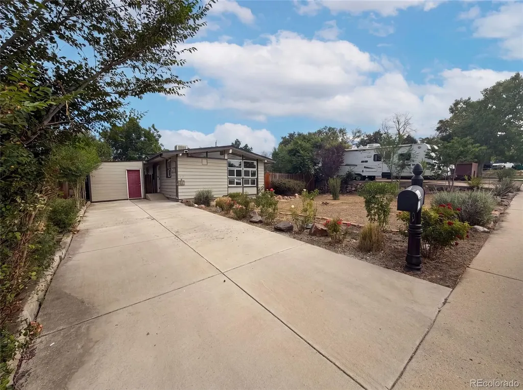 541 Del Norte Street Denver CO 80221