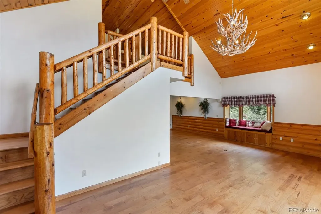 2401 Lakemoor Florissant CO 80816