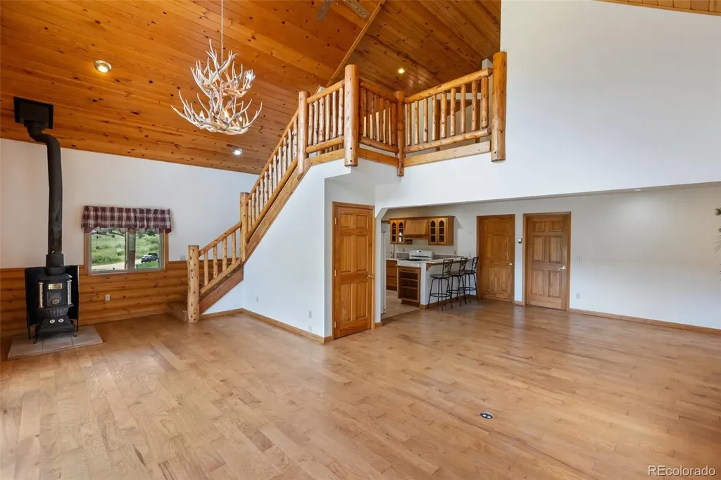 2401 Lakemoor Florissant CO 80816