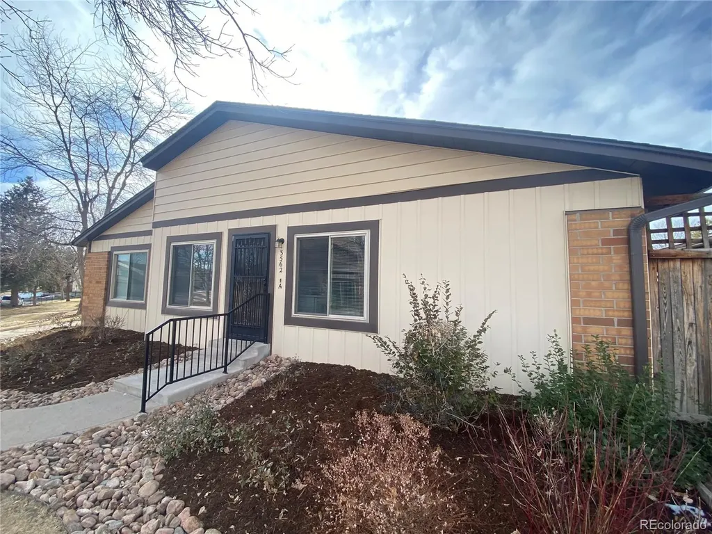 3562 S Kittredge Street Aurora CO 80013