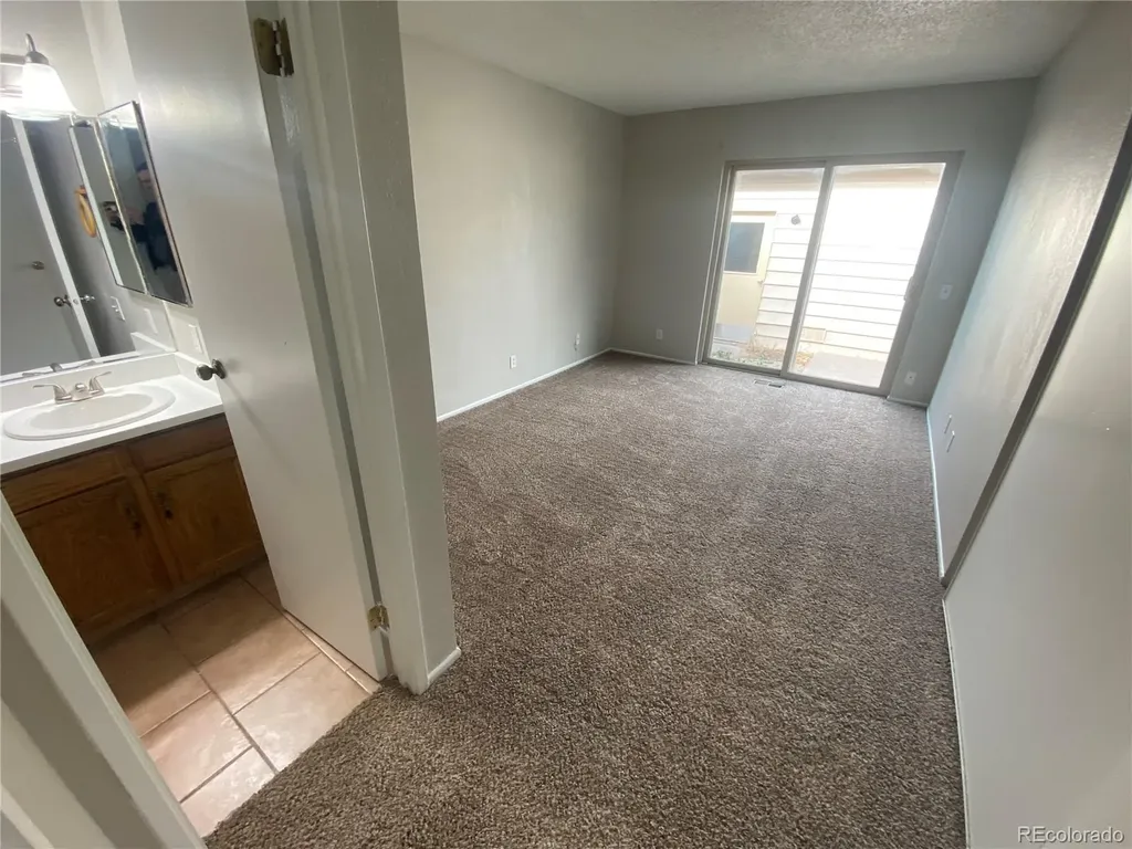 3562 S Kittredge Street Aurora CO 80013