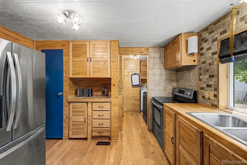 1510 E Street Golden CO 80401