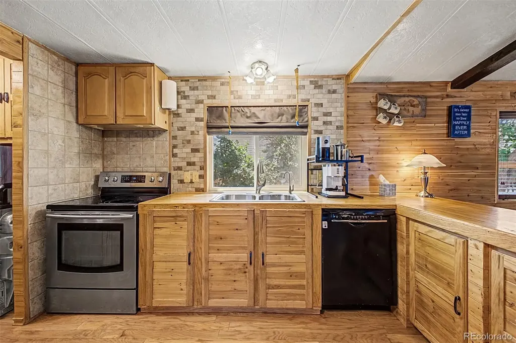 1510 E Street Golden CO 80401