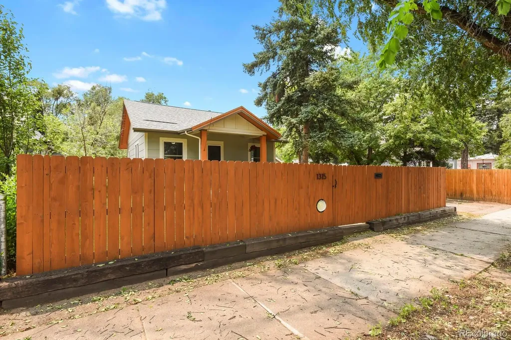 1315 E Boulder Street Colorado Springs CO 80909