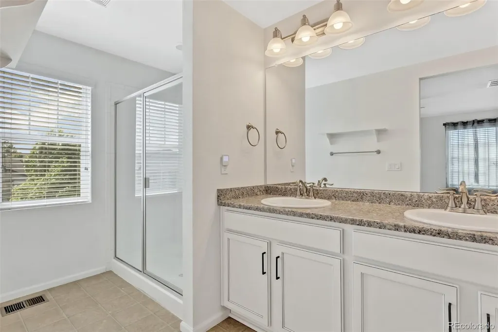 22330 E Mansfield Place Aurora CO 80018