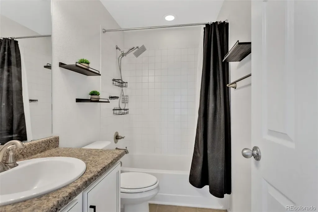 22330 E Mansfield Place Aurora CO 80018