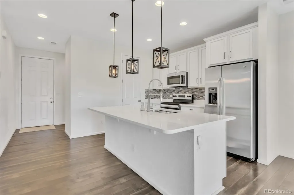 22330 E Mansfield Place Aurora CO 80018