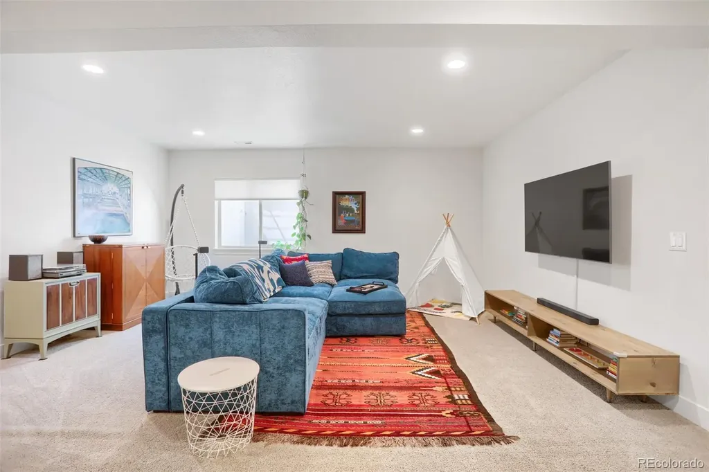 6003 Geneva Street Denver CO 80238