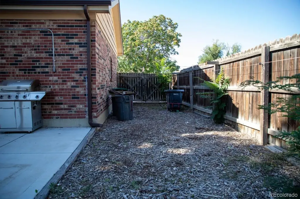 2143 Fisher Way Denver CO 80233