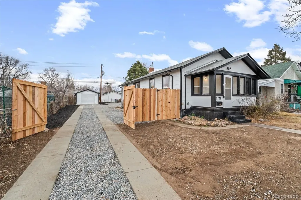 2235 Eaton Street Edgewater CO 80214