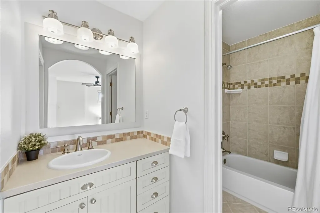 287 Claymoor Court Castle Pines CO 80108