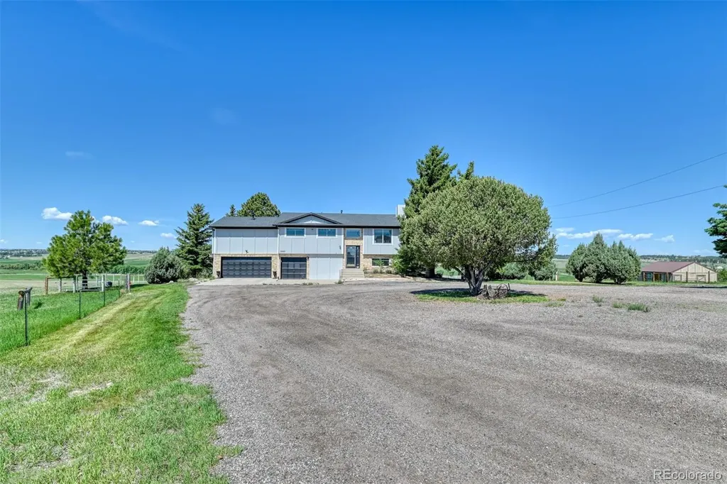 38801 Private Road 17 Elizabeth CO 80107