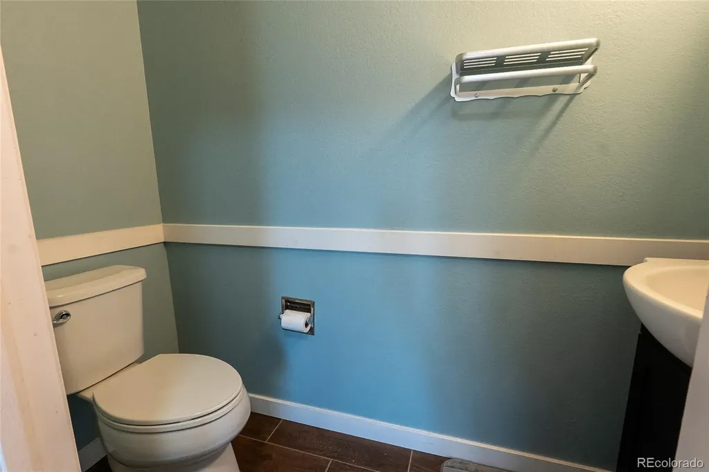 1089 S Walden Way Aurora CO 80017