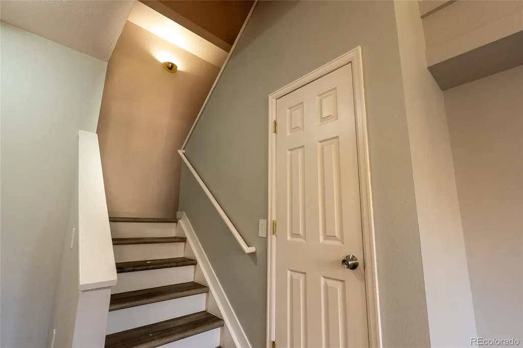 1089 S Walden Way Aurora CO 80017