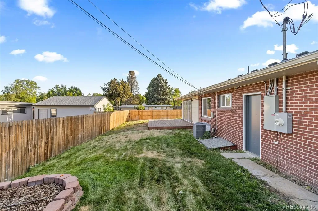5021 S Washington Street Englewood CO 80113