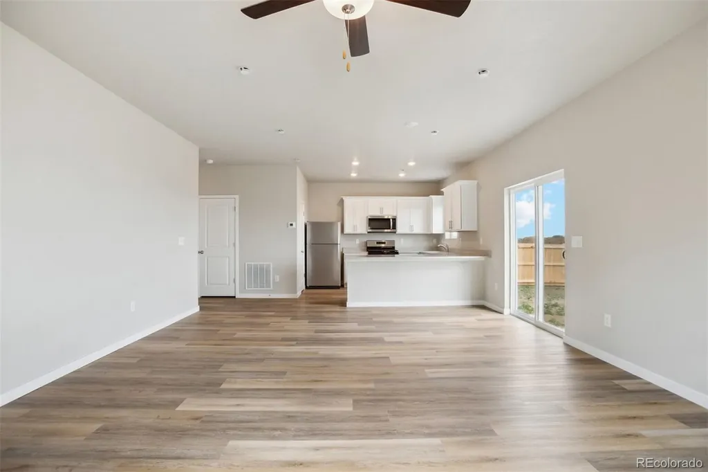 48240 Shetland Drive Bennett CO 80102