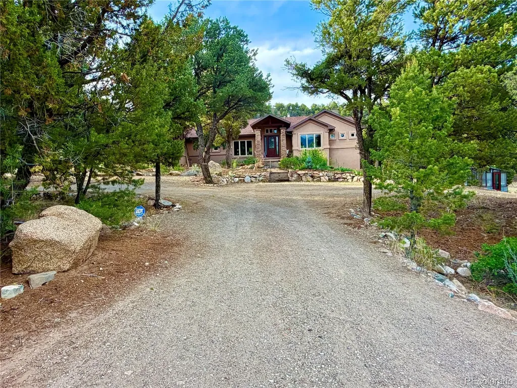 990 Hamilton Creek Road Coaldale CO 81222