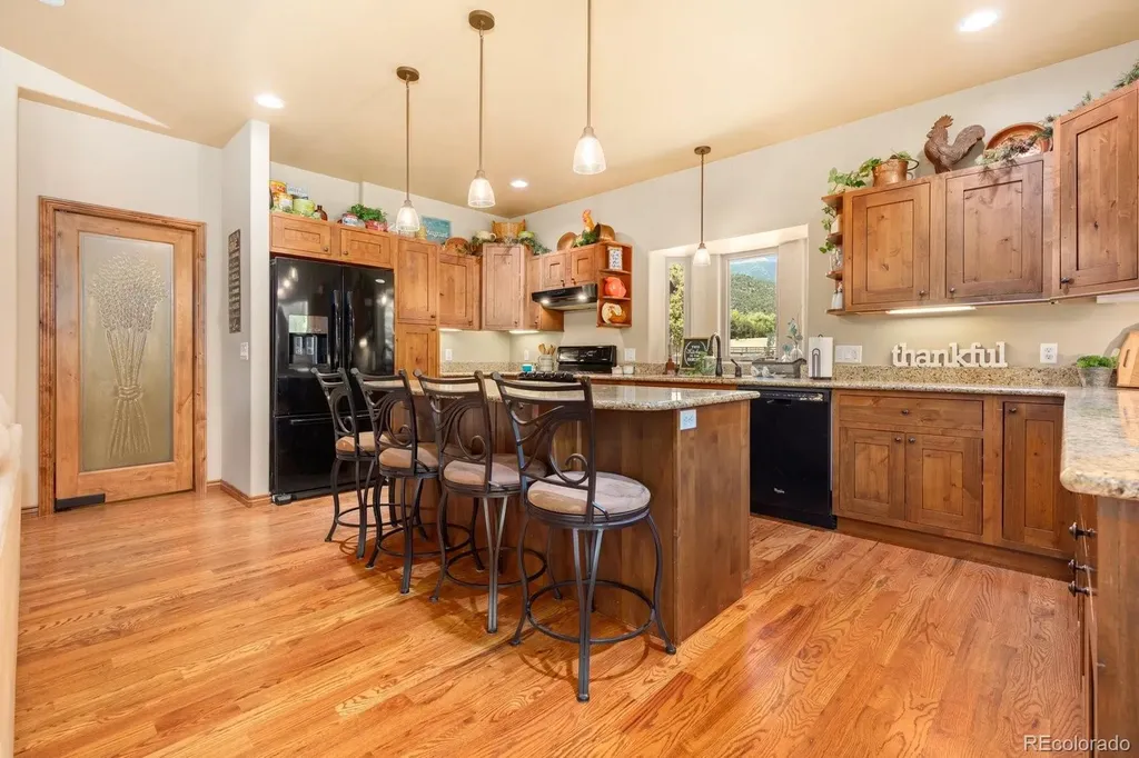 990 Hamilton Creek Road Coaldale CO 81222