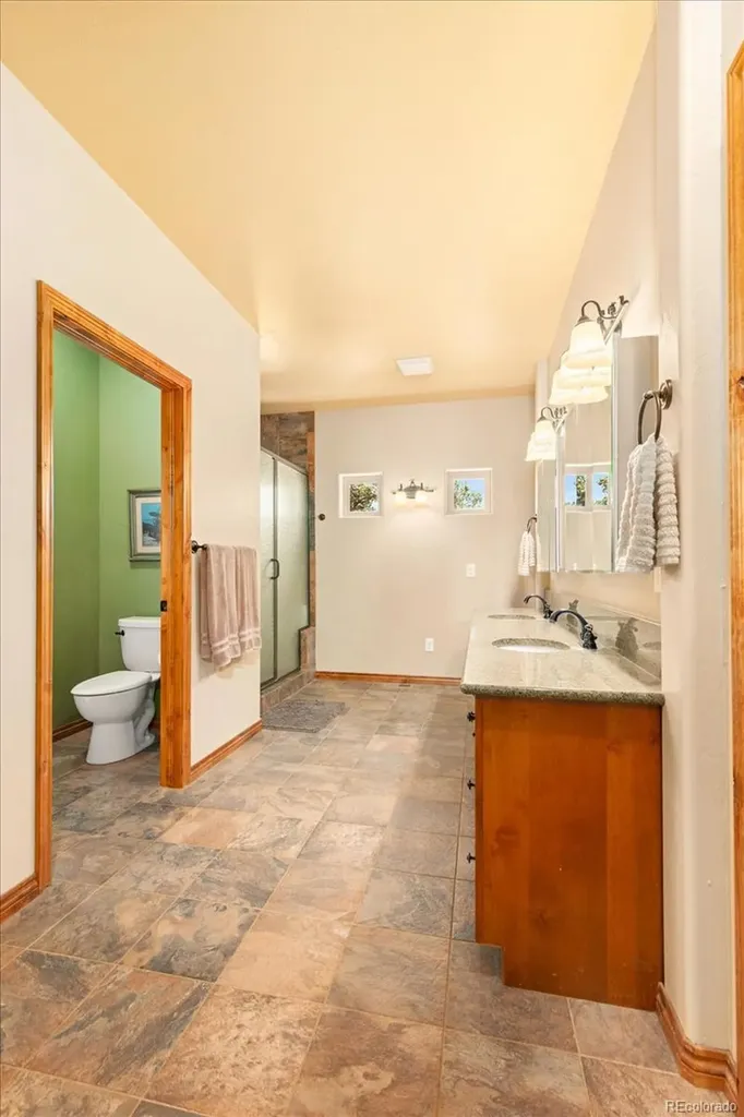 990 Hamilton Creek Road Coaldale CO 81222