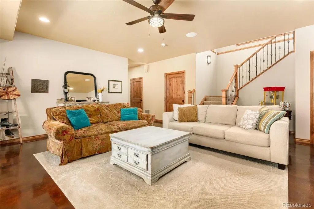 990 Hamilton Creek Road Coaldale CO 81222