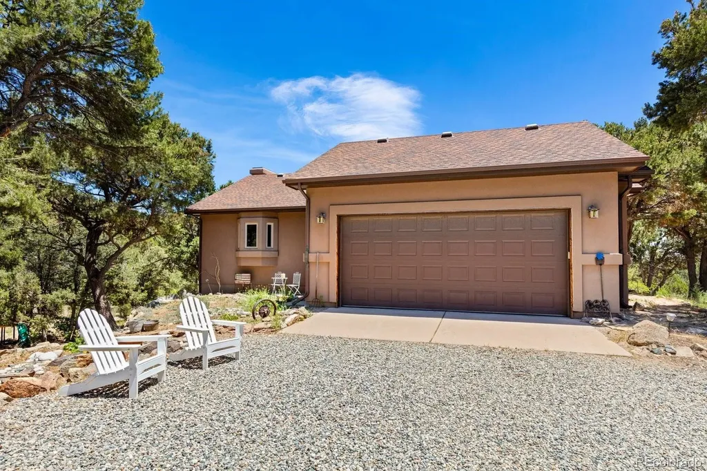 990 Hamilton Creek Road Coaldale CO 81222