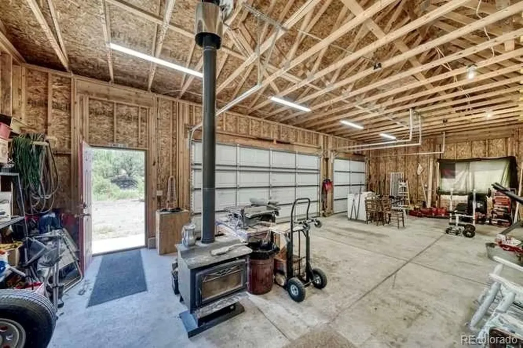 990 Hamilton Creek Road Coaldale CO 81222
