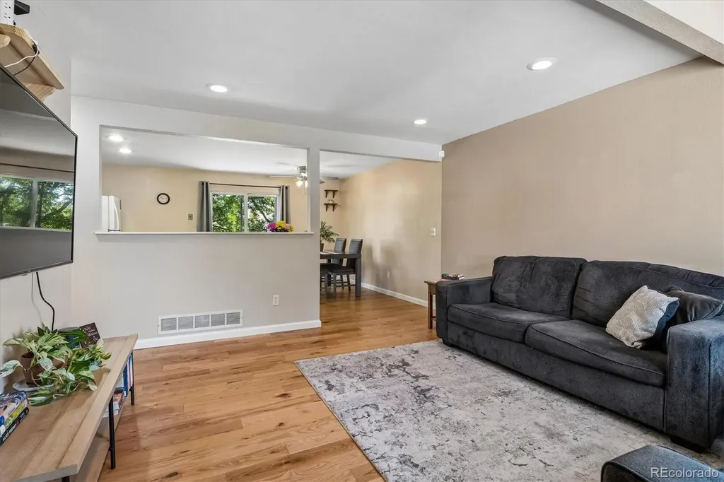 5793 W 75th Avenue Arvada CO 80003