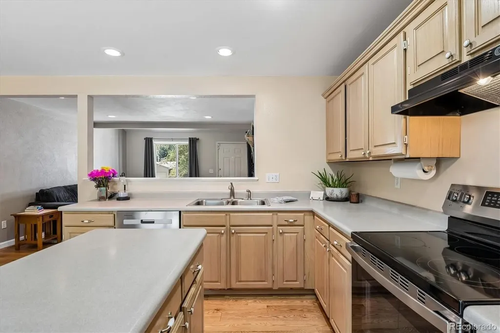 5793 W 75th Avenue Arvada CO 80003
