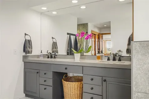 26384 E Otero Drive Aurora CO 80016