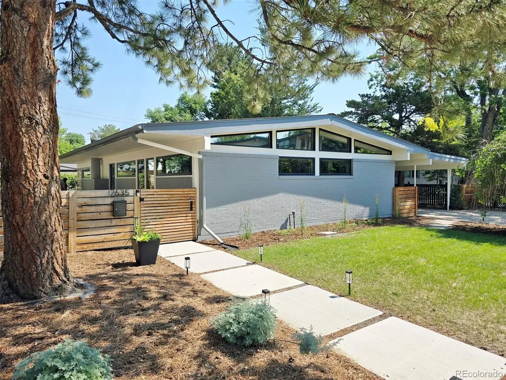 2635 S Garfield Way Denver CO 80210