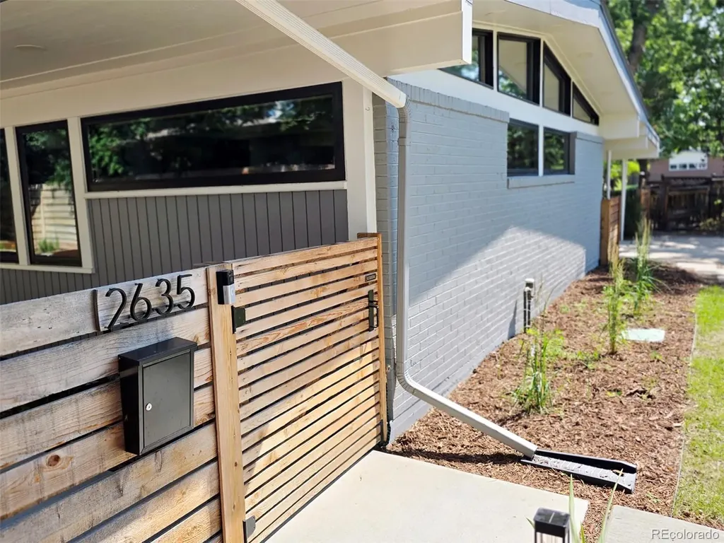 2635 S Garfield Way Denver CO 80210