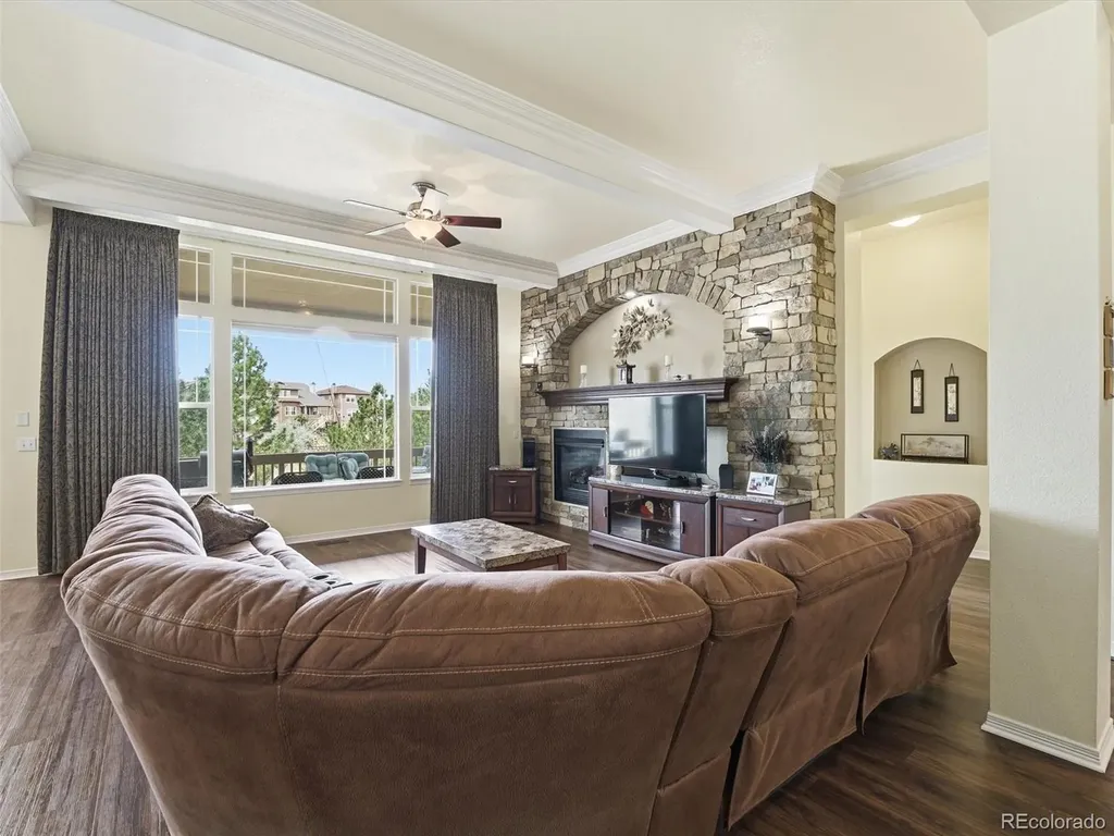 6945 S Robertsdale Way Aurora CO 80016