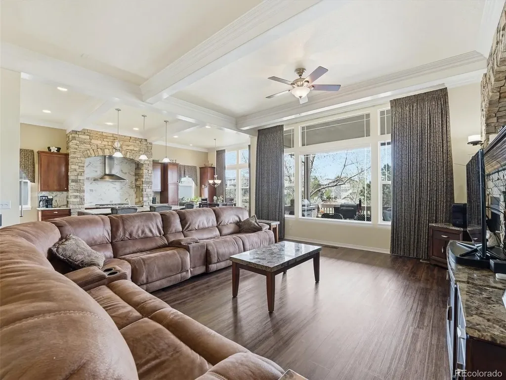 6945 S Robertsdale Way Aurora CO 80016