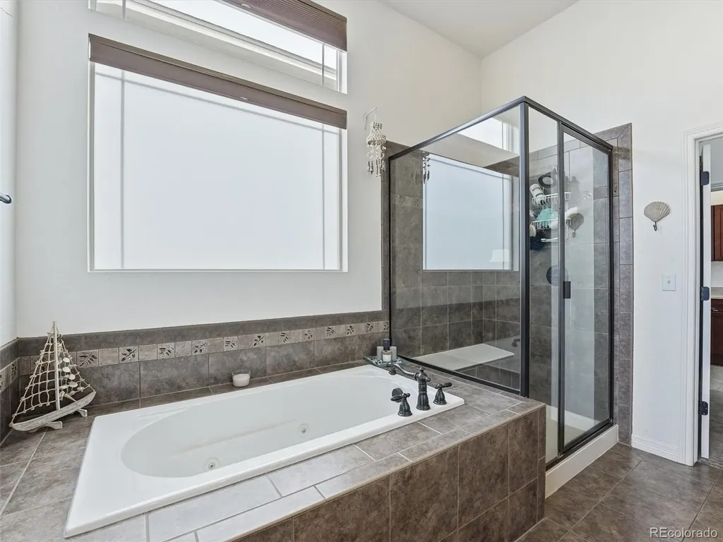 6945 S Robertsdale Way Aurora CO 80016