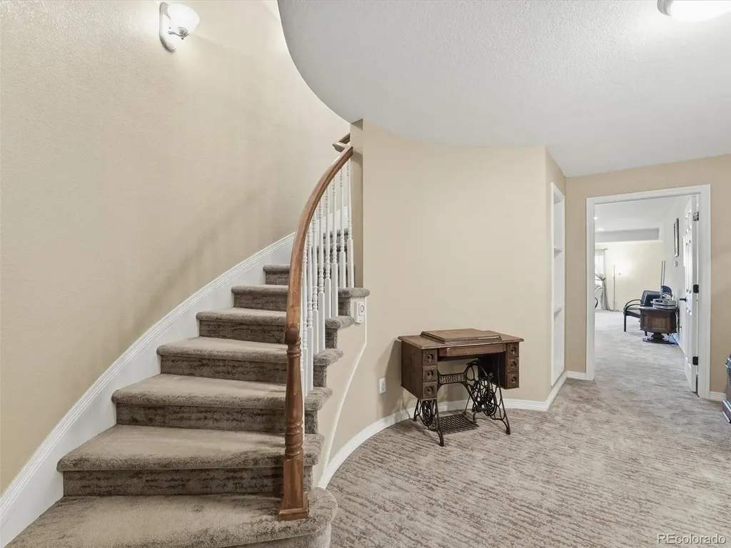 6945 S Robertsdale Way Aurora CO 80016