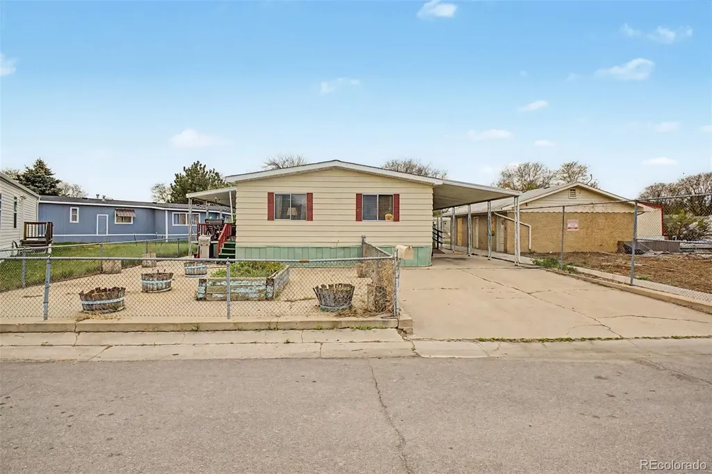 1540 Billings Street Aurora CO 80011