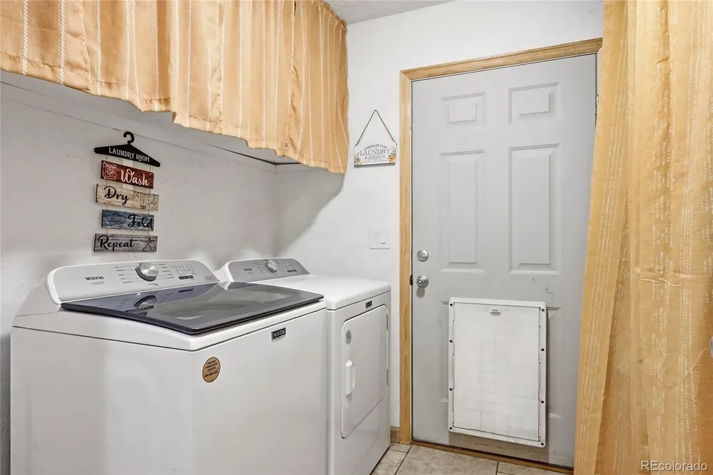 705 Gold Flake Terrace Bailey CO 80421