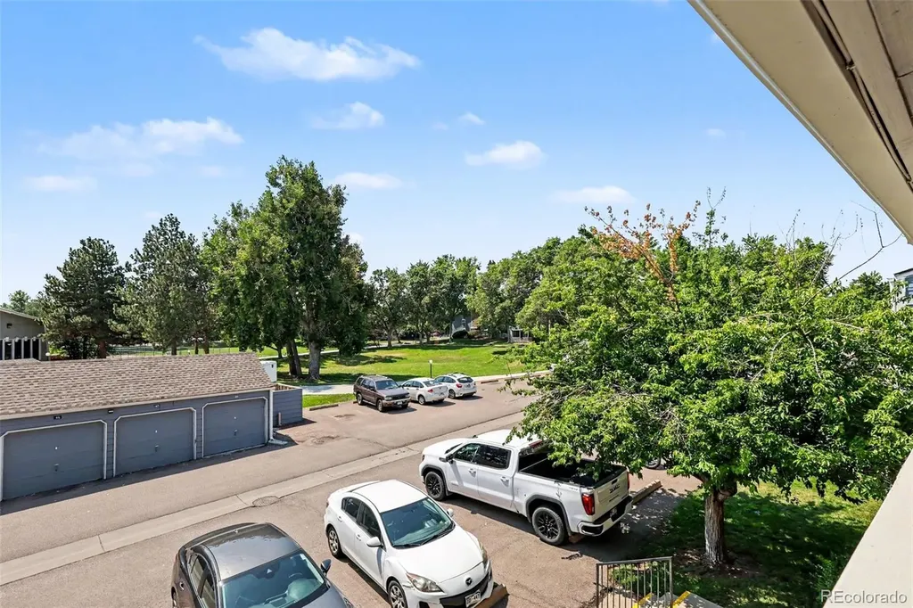 8335 Fairmount Drive Denver CO 80247