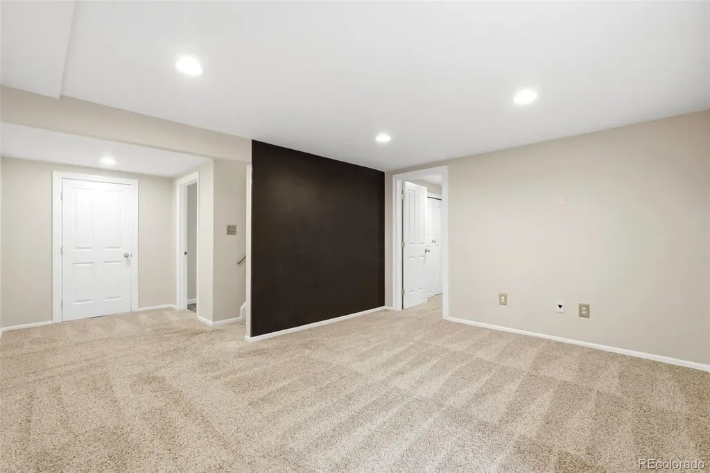 7705 E Napa Place Denver CO 80237