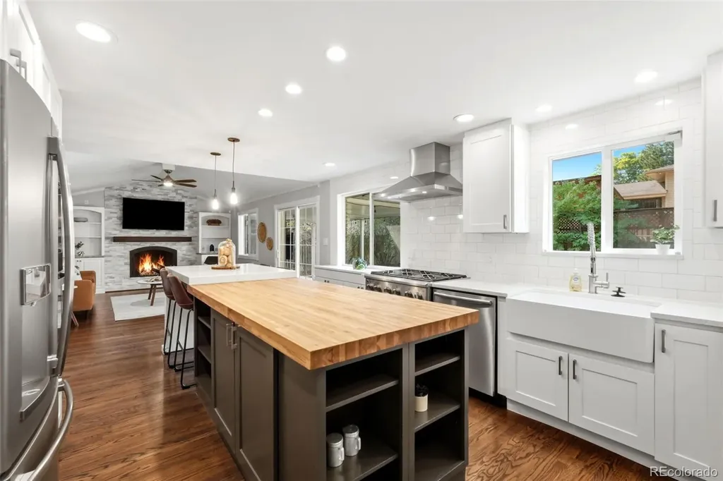 7705 E Napa Place Denver CO 80237