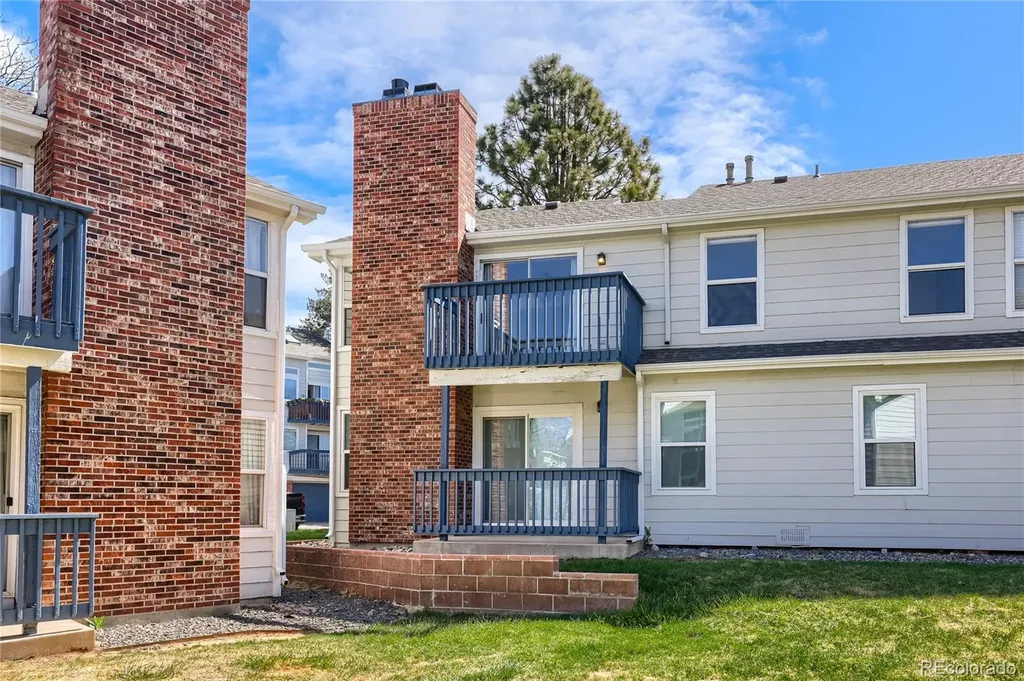 1302 S Cathay Court Aurora CO 80017