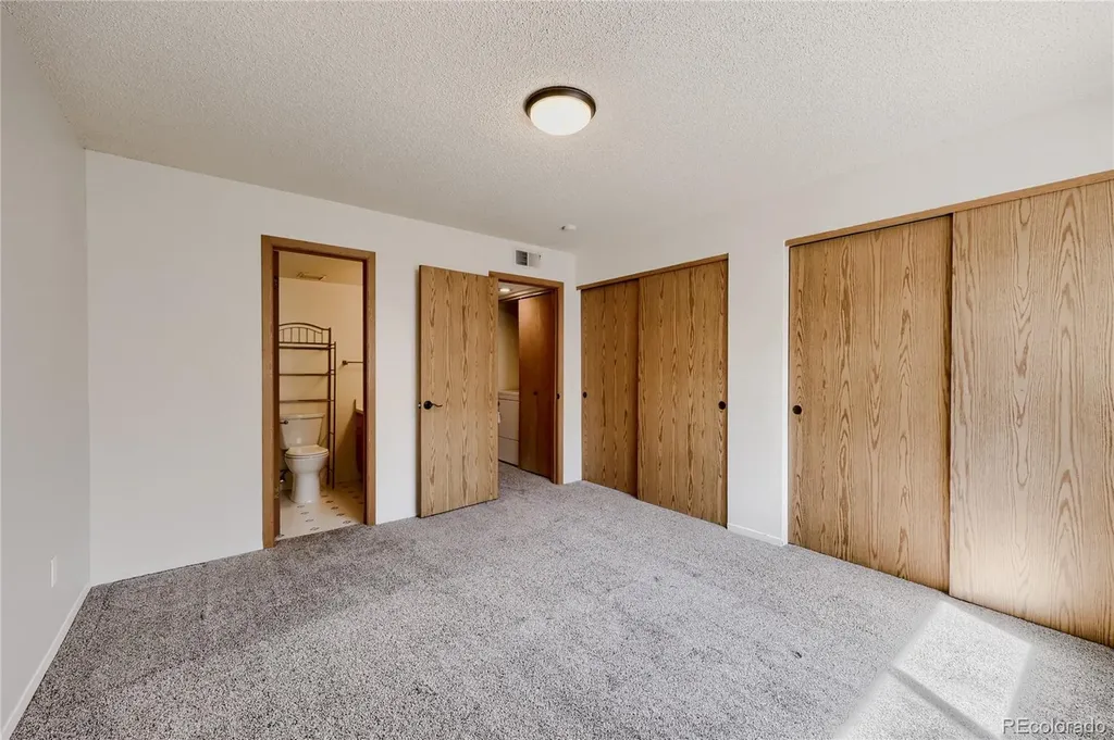 1302 S Cathay Court Aurora CO 80017