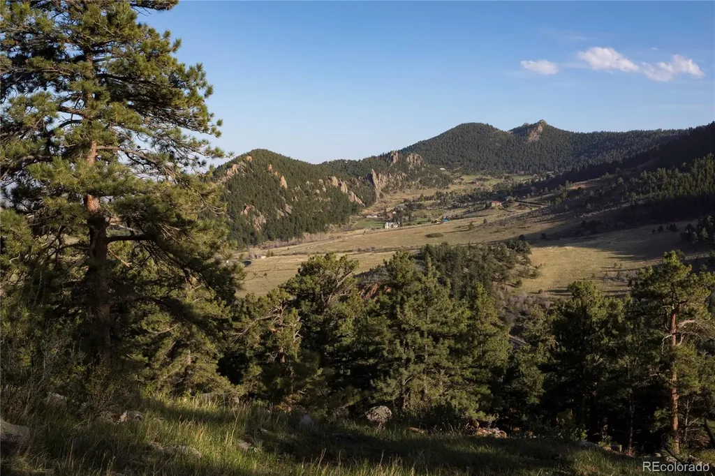 28 N Moffat Road Arvada CO 80403