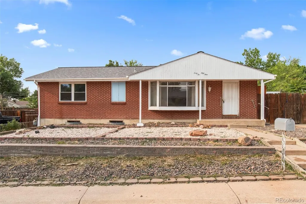 4259 E Fremont Avenue Littleton CO 80122