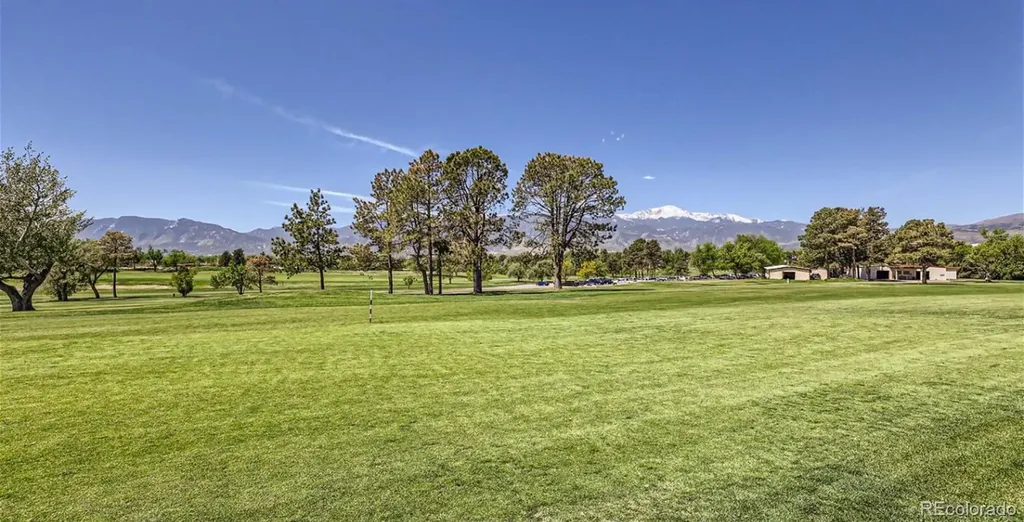 2640 Lower Crags Point Colorado Springs CO 80904
