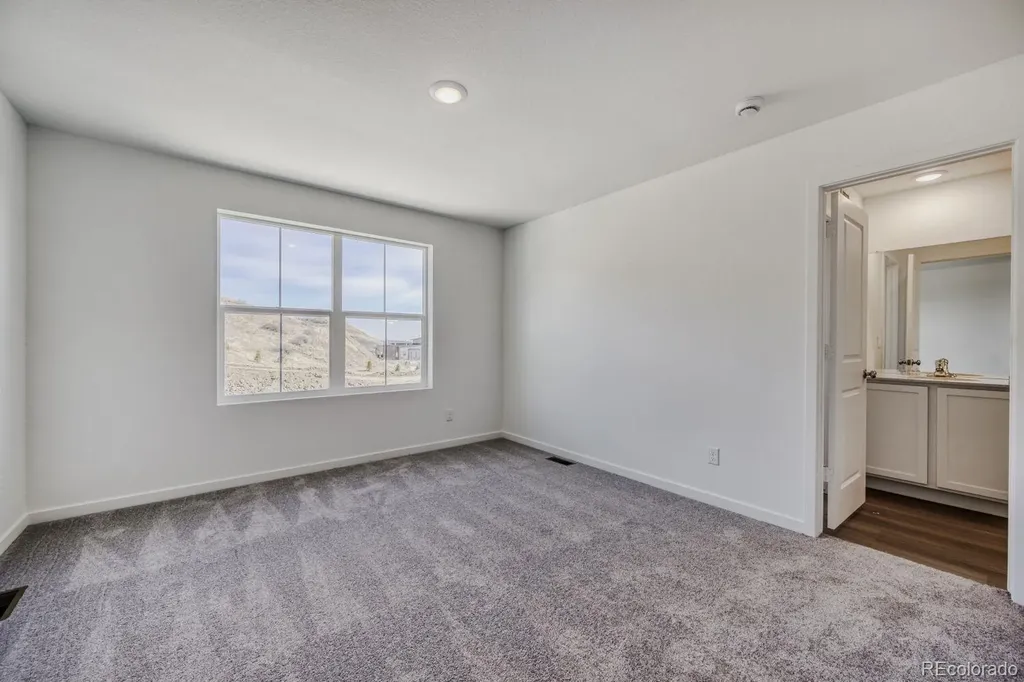 2640 Lower Crags Point Colorado Springs CO 80904