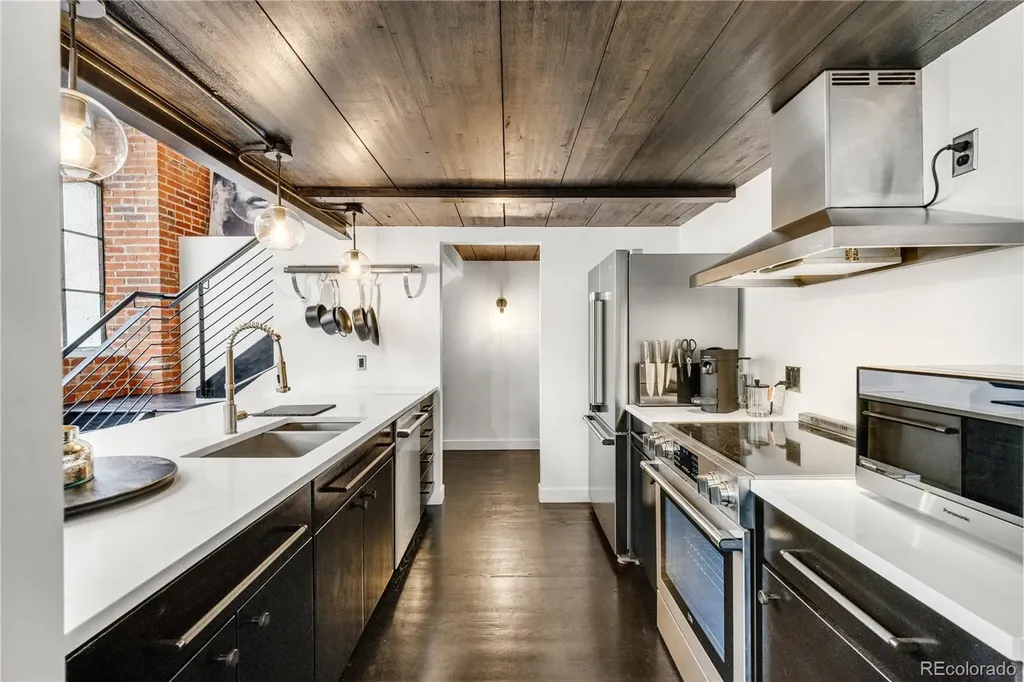 1090 Cherokee Street Denver CO 80204