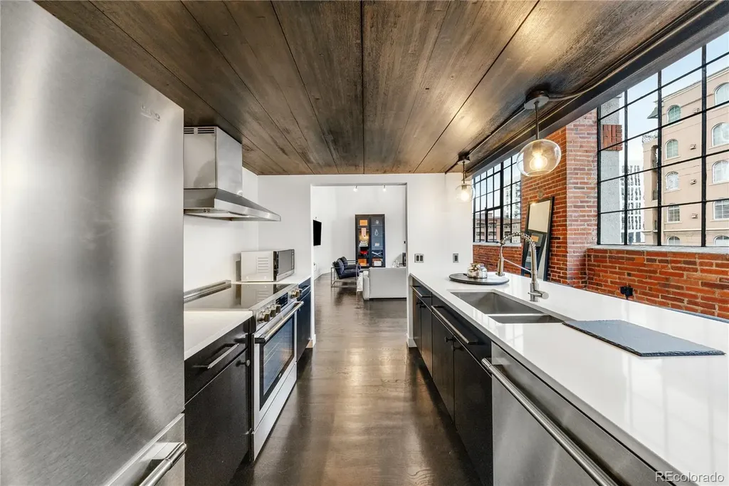 1090 Cherokee Street Denver CO 80204